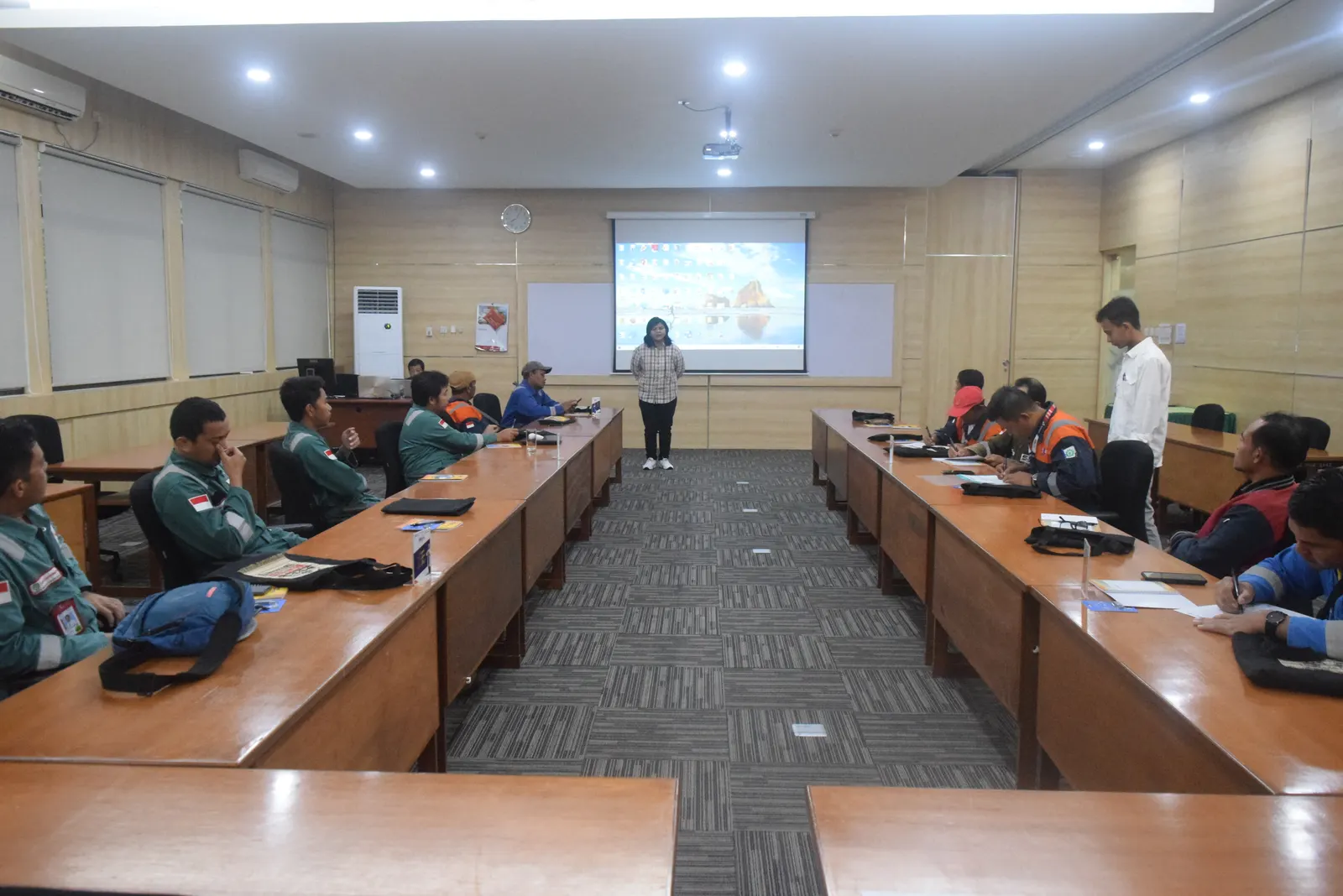 Pengawas Operasional Pertama (POP) Migas